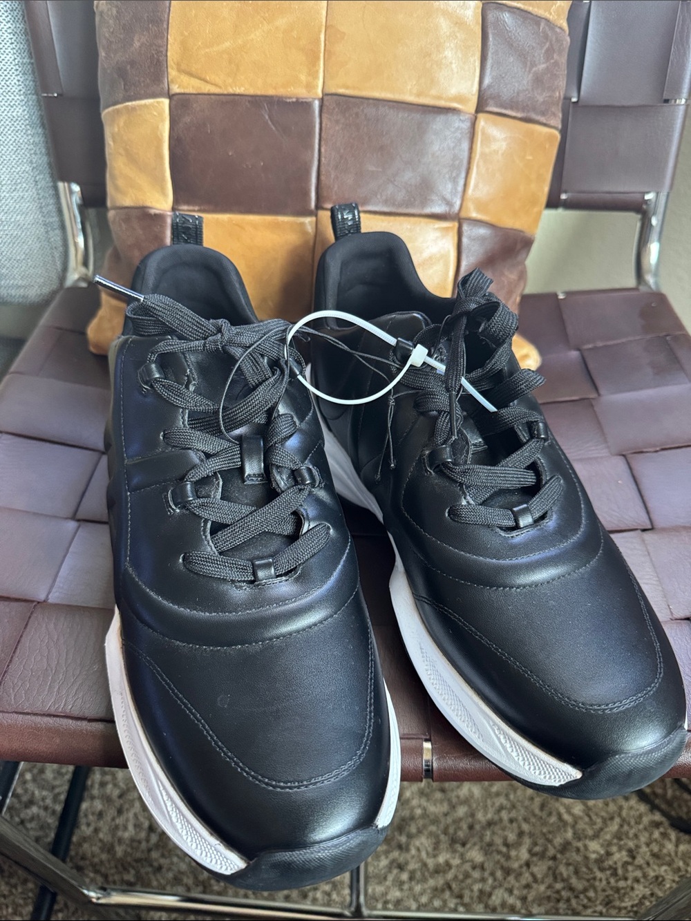 DKNY Women’s Black Athletic Lace-Up Sneakers with White Soles -11 M